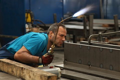 Metallbauer bei der Arbeit Metallbauer bei der Arbeit